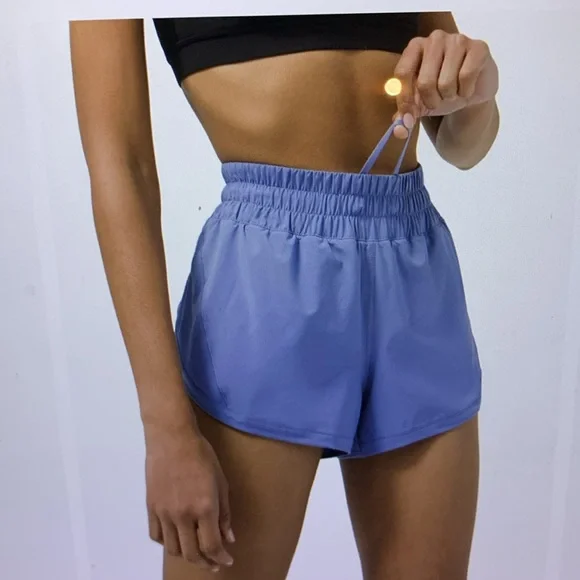 Lululemon Track That High-Rise Short 3” - Size 4 - Picture 3 of 3